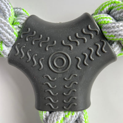 central textured rubber section of rope toy